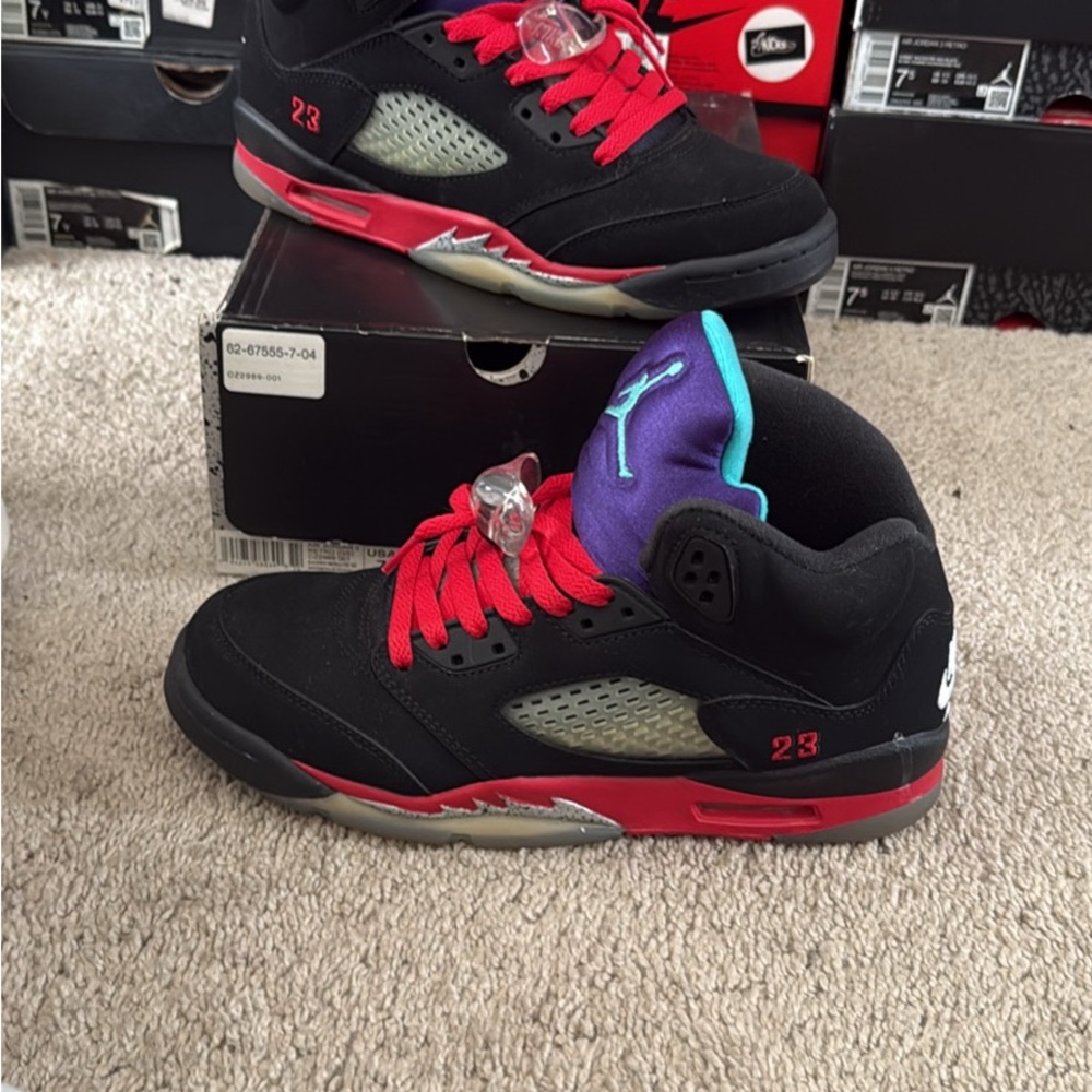Jordan Athletic Shoes Black and Red